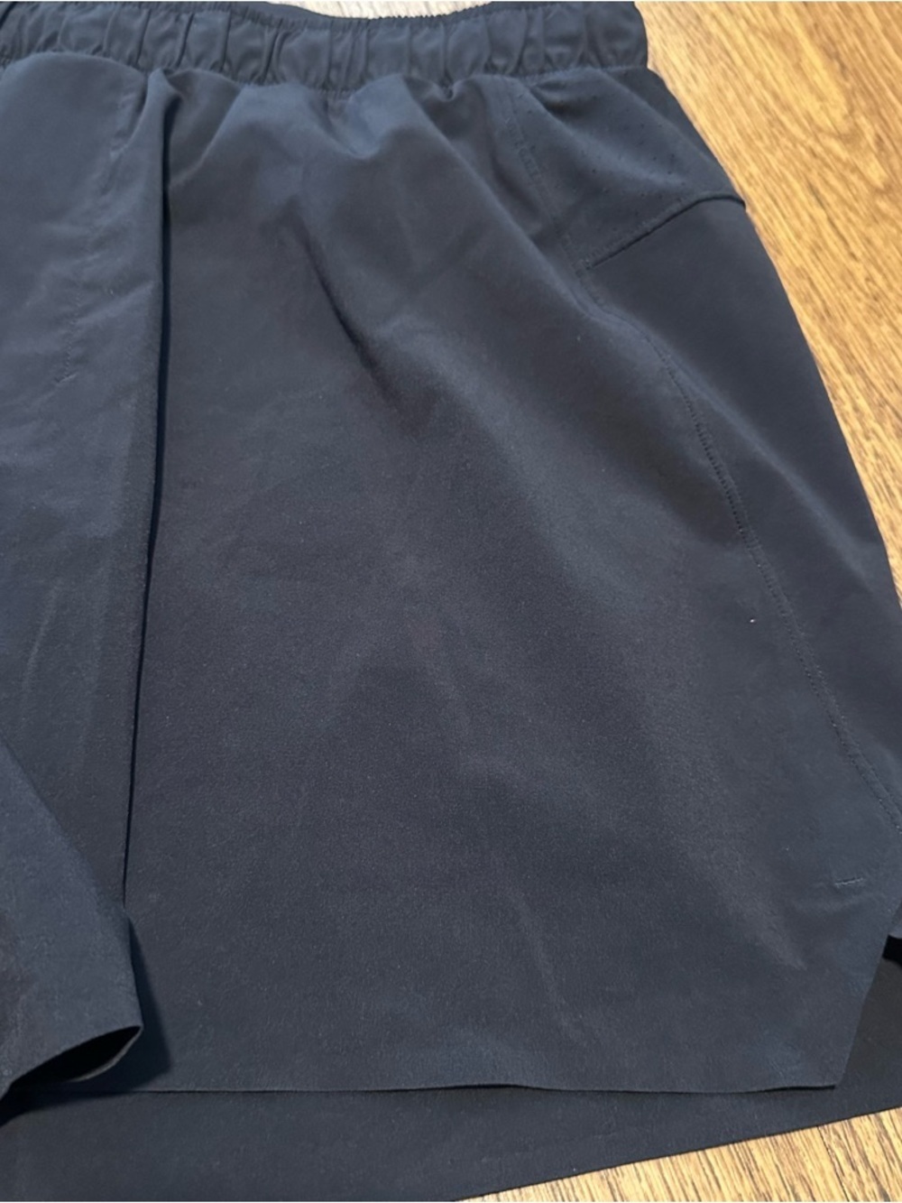 Men's Black Athletic Running Shorts size large elastic waist sports back pocket - Picture 2 of 6